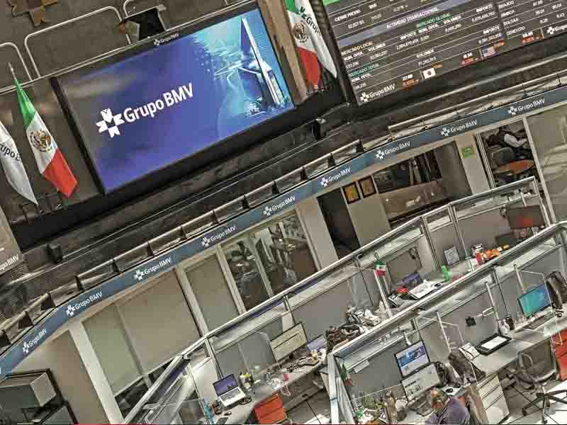 Bolsa mexicana anota avance semanal de 2.31% por mayor apetito por riesgo
