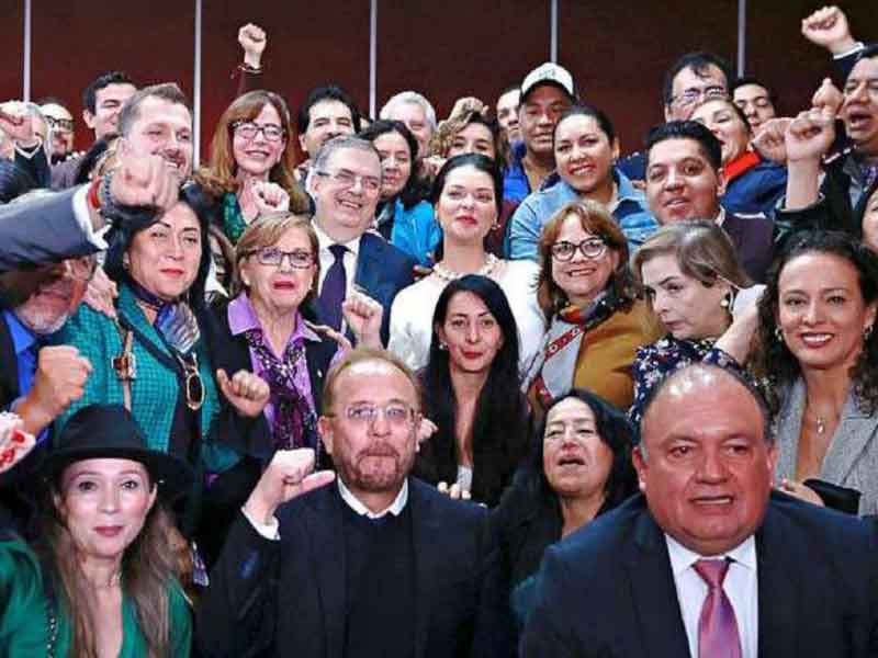 Ofrece Ebrard apoyo a segundo piso de 4T